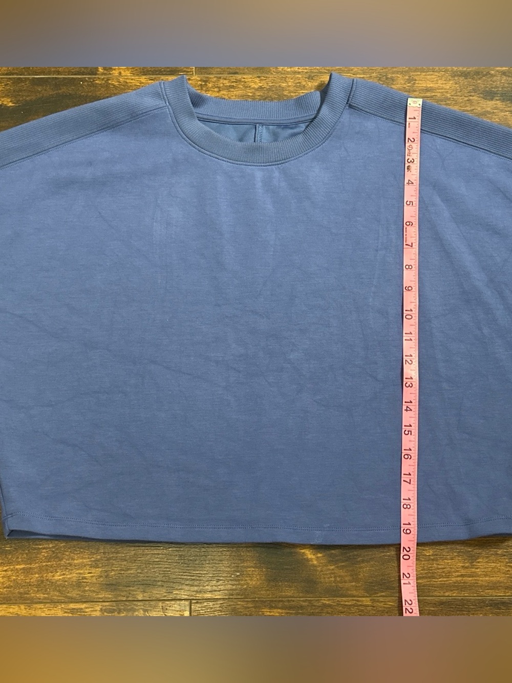 Super Soft Periwinkle Blue Cropped Sweatshirt T/S by Thrive Sz M 💙✨ - Picture 5 of 5